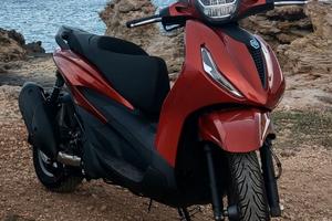 PIAGGIO Beverly 300 Sport HPE 2022