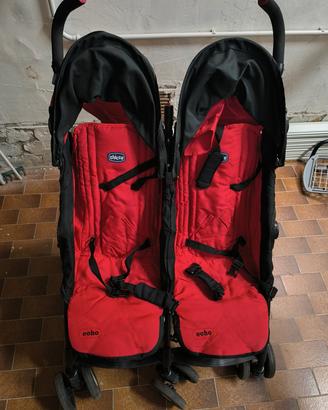 Passeggino gemellare/fratellare