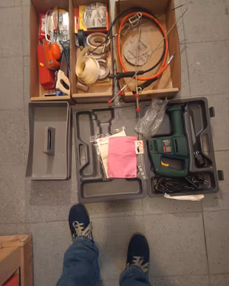 SVUOTO GARAGE,PER HOBBISTI E FAI DA TE