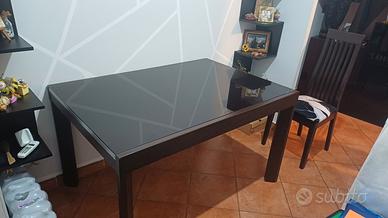 Tavolo + 4 sedie