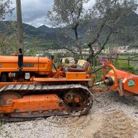 Trattore fiat 355 - cingolato / trincia