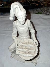 Statuetta porcellana biscuit vecchia