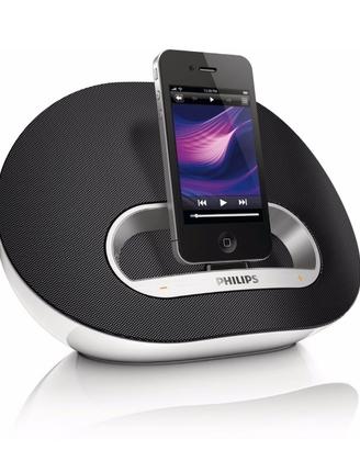 iPod Touch + docking station