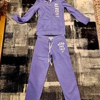 Tuta Aeropostale viola