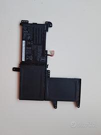 pacco batteria laptop