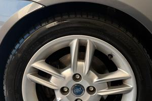 Cerchioni da 15 in lega Fiat HGT