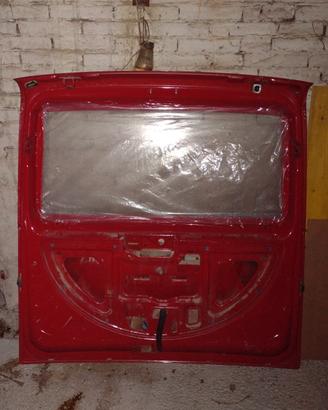 portellone posteriore Doblò rosso