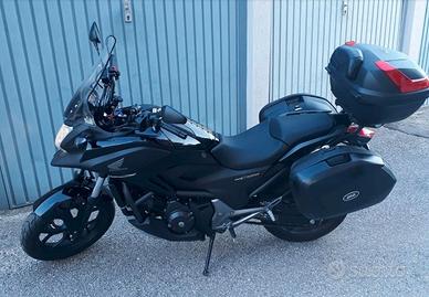 HONDA NC750X DCT