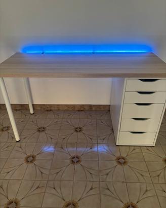 Scrivania Ikea