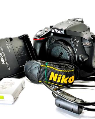 Nikon D5300 Corpo 24,2 MP scatti 7068 "Eccellente"