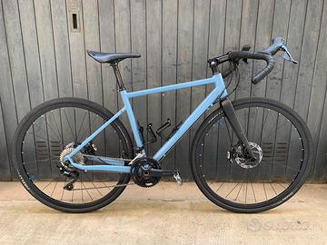 Bici gravel Triban RC 520