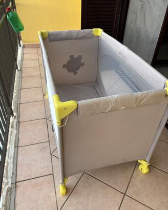 Lettino da campeggio con materasso