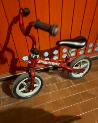 Bicicletta Balance bike Chicco rossa