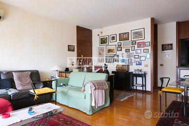 SPLENDIDO APPARTAMENTO DI 3 LOCALI !!