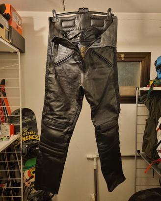 pantaloni moto in cuoio