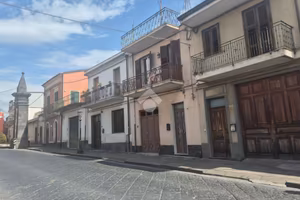 CASA INDIPENDENTE A PIEDIMONTE ETNEO