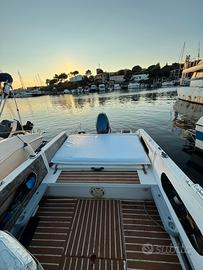 Rio 600 semicabinato