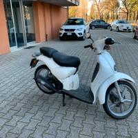 Scarabeo 50 cc bianco