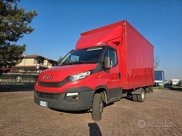 Iveco Daily 35C14 Furgone e sponda Euro 6