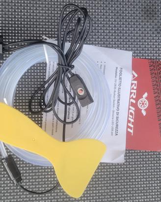luci led auto con usb