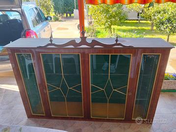 Credenza con ante in vetro decorato + cassettiera