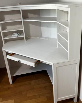 Scrivania angolare Hemnes Ikea bianca