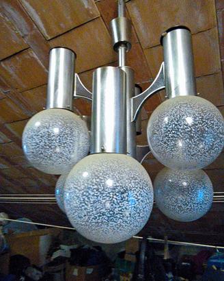 lampadario in stile Space Age,