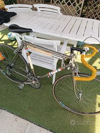 bici corsa maino
