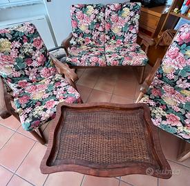 Salotto 3 pezzi in legno con cuscini sfoderabili