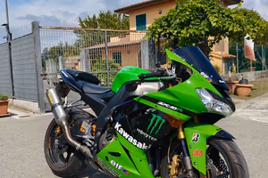 Kawasaki ninja zx10r 