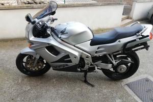 Honda VFR 750F - splendida