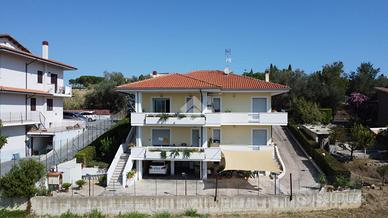 VILLA SINGOLA A ROSETO DEGLI ABRUZZI