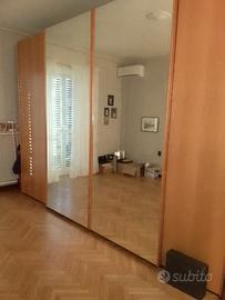 Armadio ad ante scorrevoli