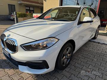 Bmw 116 116d 5p. Business Advantage