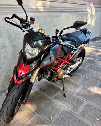 Ducati hypermotard 1100s carbon