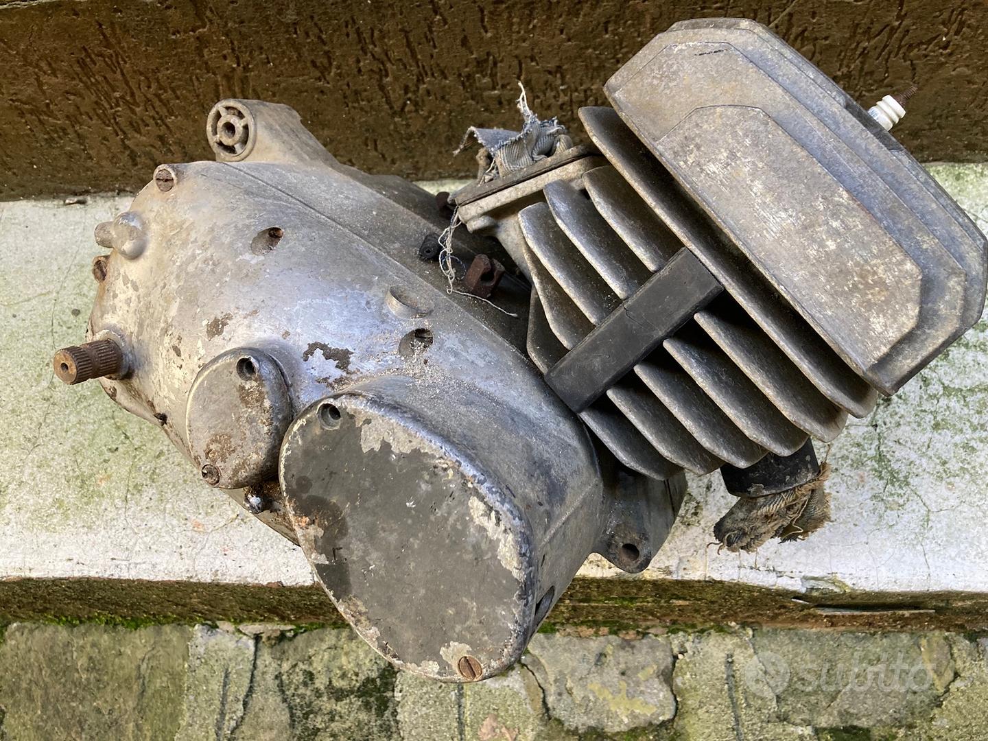 Alternateur / Générateur Pour Cagiva SXT 125, Pièce Moto A1565, Occasion Italie
