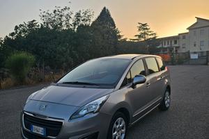 Peugeot 5008 1.6 HDi 115CV 7 posti unico proprieta