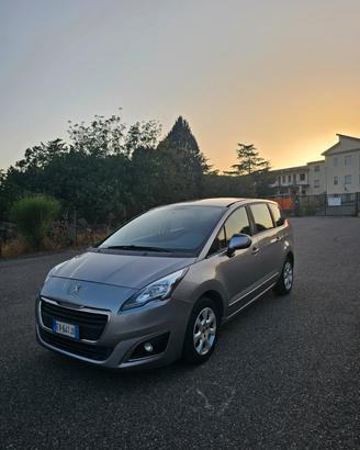 Peugeot 5008 1.6 HDi 115CV 7 posti unico proprieta