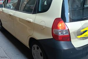 Honda jazz.