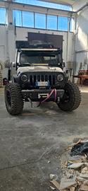 Jeep JK Wrangler 3.8. Tutto a libretto 