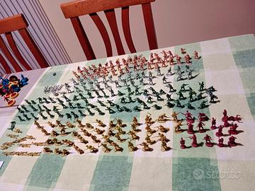 Soldatini in plastica vintage