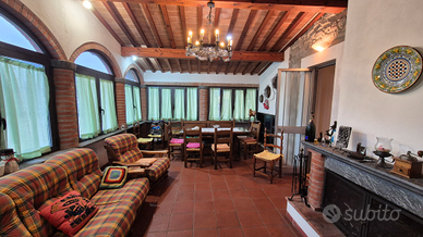 Lucca-Ponte a Moriano: Casa con Giardino e BBQ