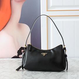 Borsa hobo da donna in pelle Prada