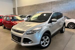 Ford Kuga 2.0 TDCI 140 CV 4WD Powershift Titanium