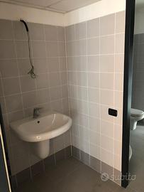 Set bagno completo (già smontato)