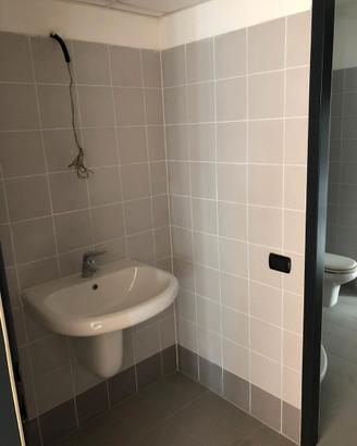 Set bagno completo (già smontato)