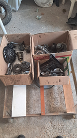 Tantissimi pezzi ape 50