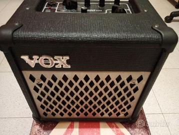 Amplificatore a modelli ed effetti digitali Vox DA
