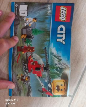 Lego con istruzioni, senza scatola.