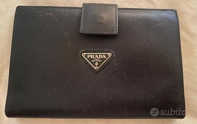 Portafoglio Prada